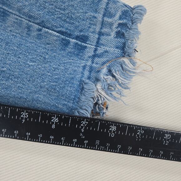 Levi's Premium High Rise Button Fly 501 Skinny Fit Distressed Hem Jeans Size 31 - Picture 4 of 8